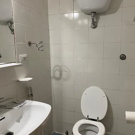 Aquarium Termini بيت ضيافة روما